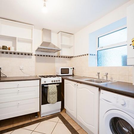 Forest Gate Double Rooms Лондон Екстер'єр фото