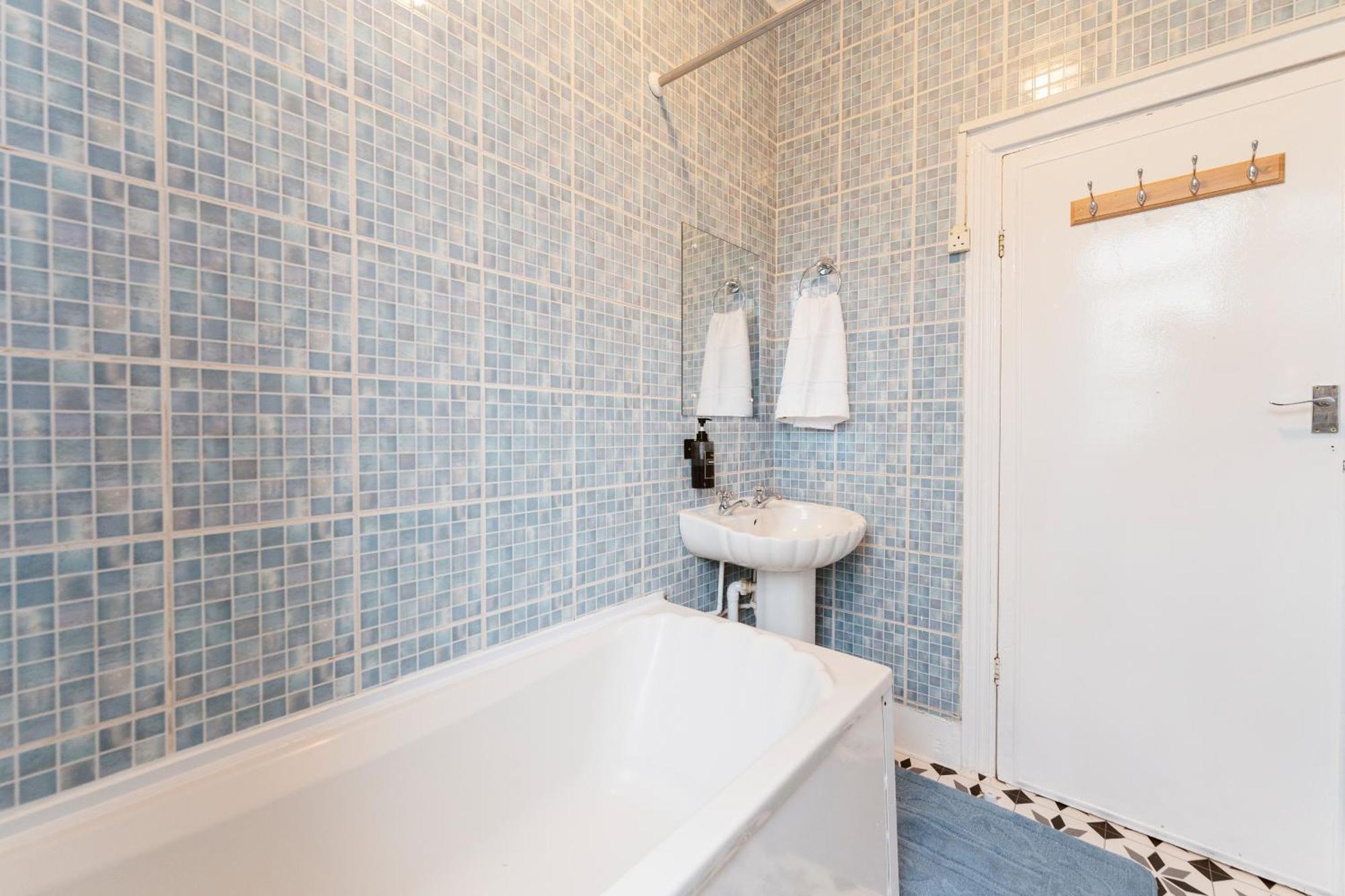 Forest Gate Double Rooms Лондон Екстер'єр фото